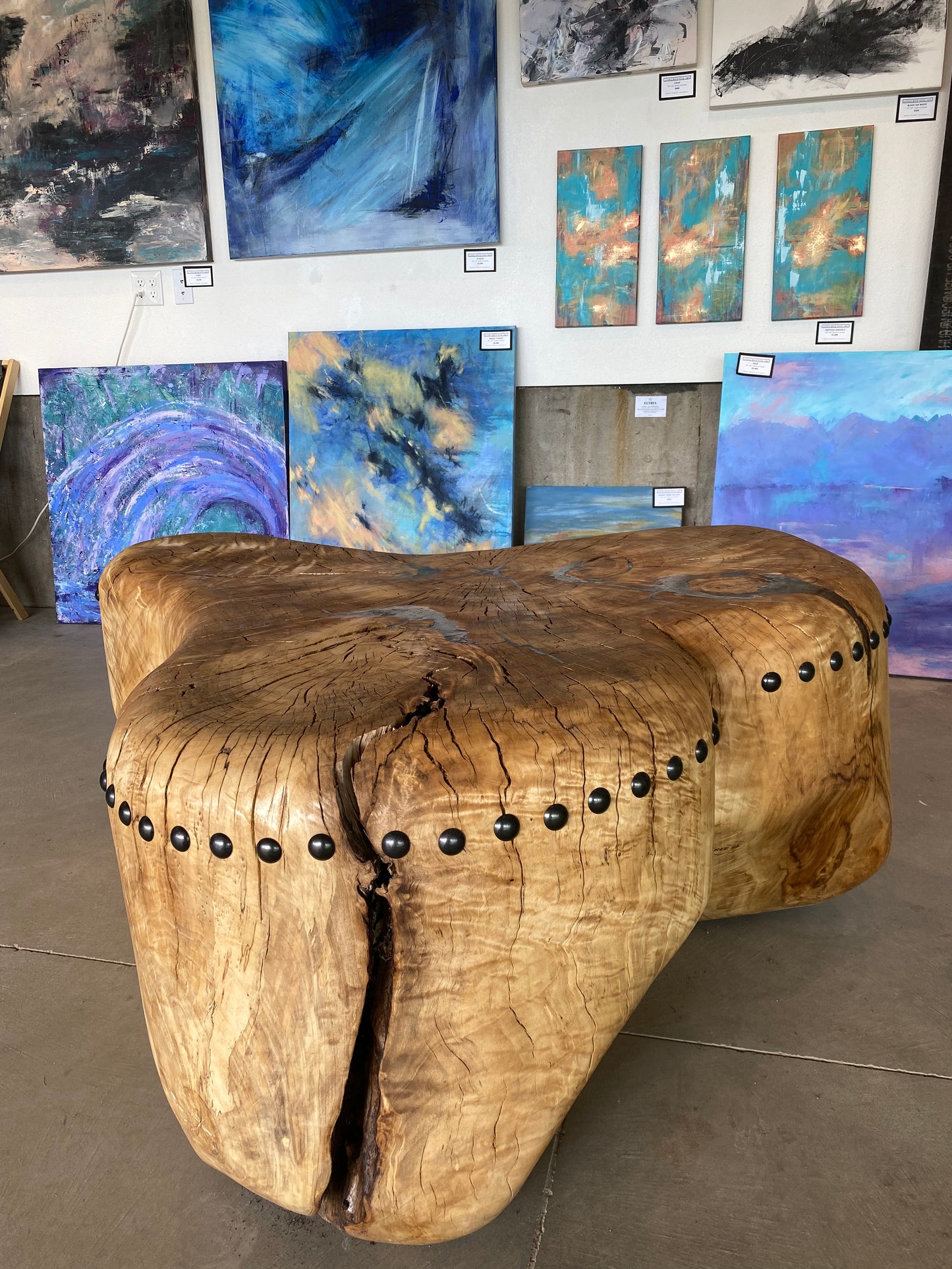 ELYRIA, Giant Cottonwood sculptural lounge coffee table